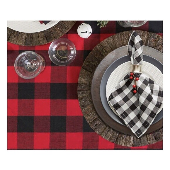 New CHRISTMAS Buffalo plaid tablecloth 60 x 84” inch water resistant Easy Care - Picture 4 of 12